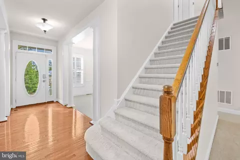 Entry Way - 18706 Kerill Rd, Triangle, VA 22172 photo 3 of 6