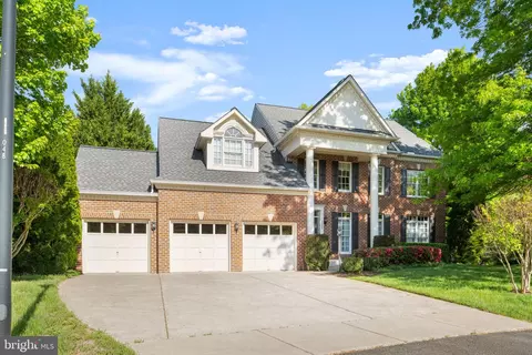 5500 Liber Ct, Gainesville, VA 20155