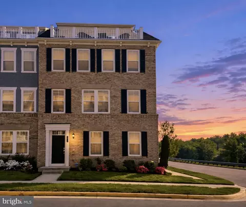 1957 Greenbriar Hall Rd, Dumfries, VA 22026