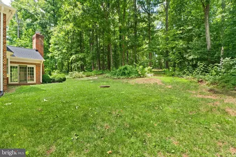 Exterior - 4560 Lynn Forest Dr, Gainesville, VA 20155 photo 20 of 22
