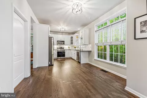 15804 Corwin Pl, Dumfries, VA 22025 photo 14
