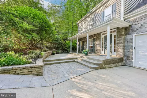 15804 Corwin Pl, Dumfries, VA 22025 photo 2