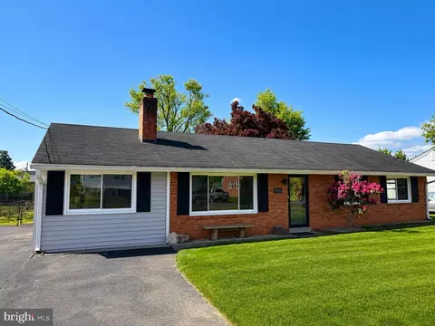 1105 Laurel St, Woodbridge, VA 22191