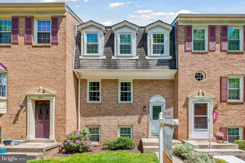 12243 Thyme Ln, Woodbridge, VA 22192