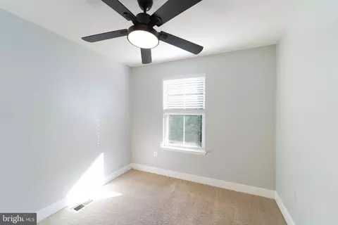 Bedroom - 4713 Potomac Highlands Cir, Triangle, VA 22172 photo 3 of 3