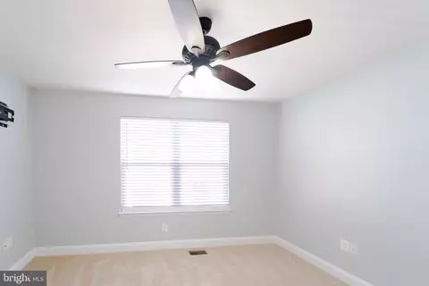 Bedroom - 4713 Potomac Highlands Cir, Triangle, VA 22172 photo 1 of 3
