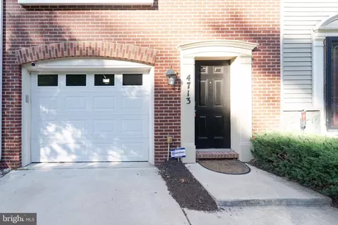 Exterior - 4713 Potomac Highlands Cir, Triangle, VA 22172 photo 4 of 7