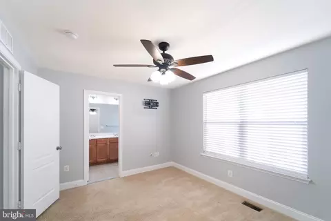 Bedroom - 4713 Potomac Highlands Cir, Triangle, VA 22172 photo 2 of 3