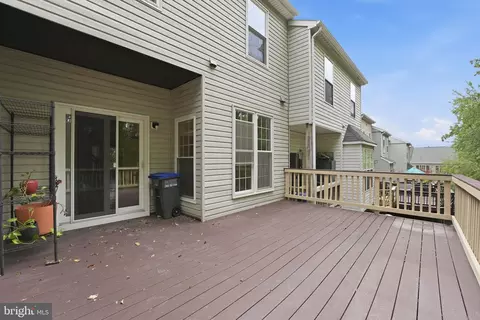 Exterior - 4238 Ashmere Cir, Dumfries, VA 22025 photo 5 of 6