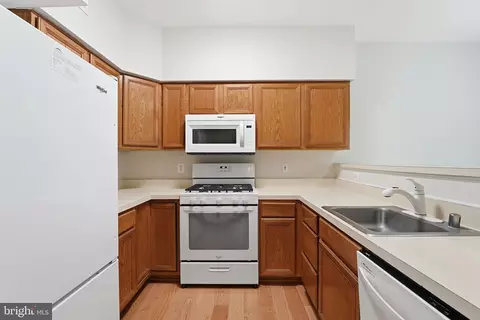 Kitchen - 4238 Ashmere Cir, Dumfries, VA 22025 photo 1 of 2