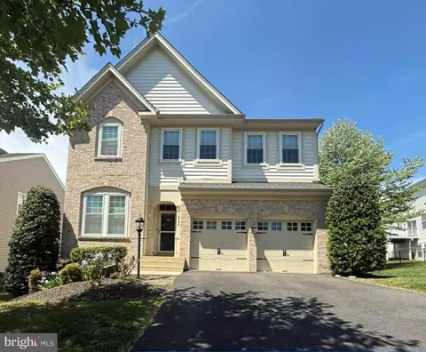 16380 Rusty Rudder Dr, Woodbridge, VA 22191