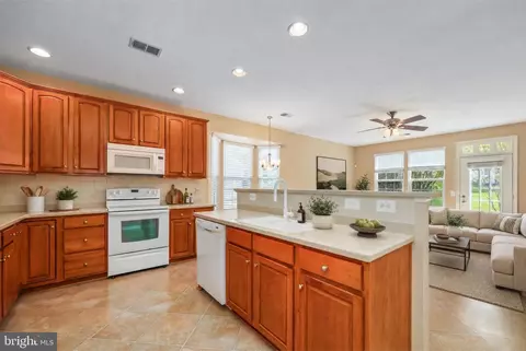 Kitchen - 4046 Lunar Eclipse Dr, Dumfries, VA 22025 photo 1 of 1