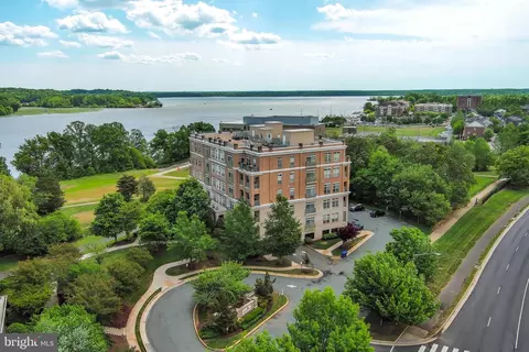 810 Belmont Bay Dr #302, Woodbridge, VA 22191