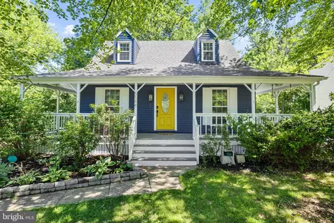 5544 Spangler Ln, Woodbridge, VA 22193