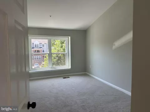 Bedroom - 7859 Apache Ridge Ct, Manassas, VA 20109 photo 3 of 3