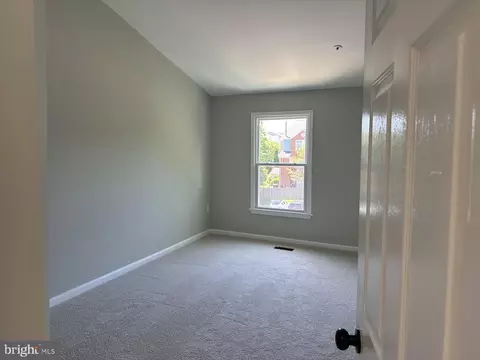 Bedroom - 7859 Apache Ridge Ct, Manassas, VA 20109 photo 2 of 3