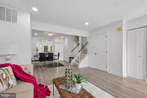 3476 Caledonia Cir, Woodbridge, VA 22192