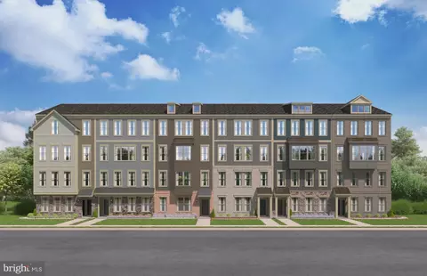 14047 Onyx St, Woodbridge, VA 22193