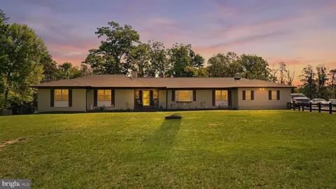 13019 Canova Dr, Manassas, VA 20112