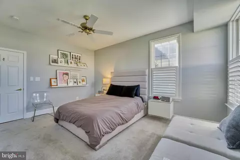 Bedroom - 13520 Norwick Pl, Gainesville, VA 20155 photo 3 of 8