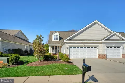 Exterior - 13520 Norwick Pl, Gainesville, VA 20155 photo 4 of 4
