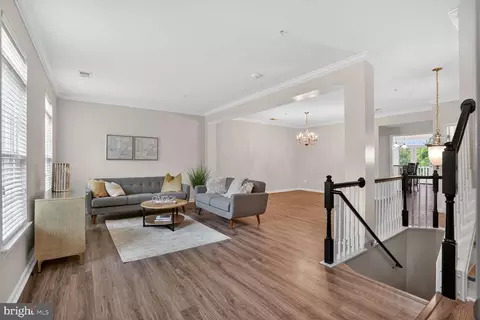2621 Eastbourne Dr, Woodbridge, VA 22191