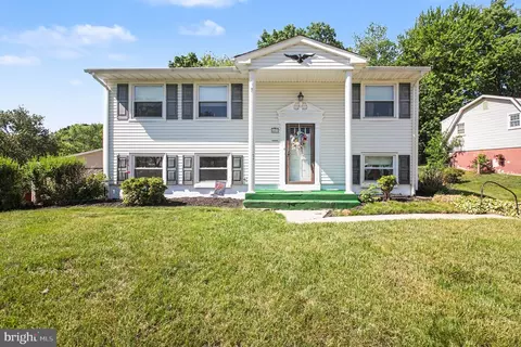 4401 Kentmore Dr, Woodbridge, VA 22193