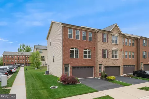 6815 William White Way, Haymarket, VA 20169