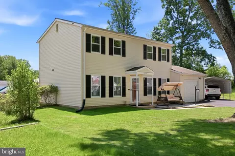 5307 Saphire Ct, Woodbridge, VA 22193