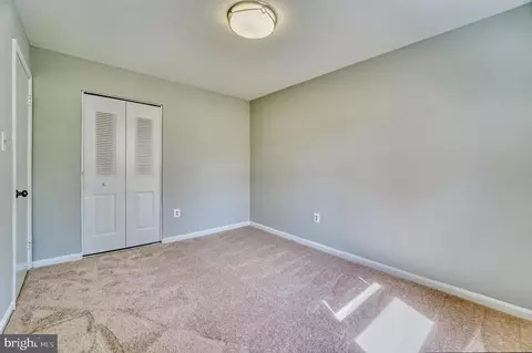 Bedroom - 12488 Skipper Cir, Woodbridge, VA 22192 photo 4 of 6