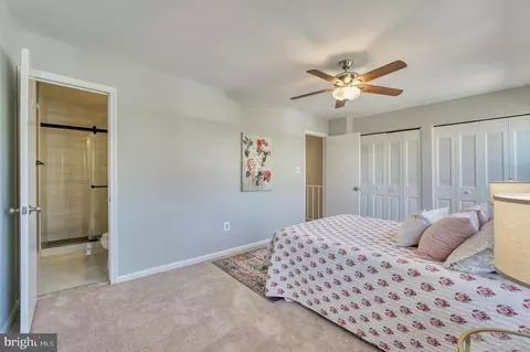 Bedroom - 12488 Skipper Cir, Woodbridge, VA 22192 photo 3 of 6