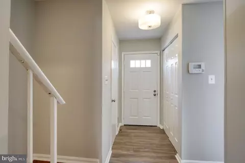 Entry Way - 12488 Skipper Cir, Woodbridge, VA 22192 photo 1 of 2