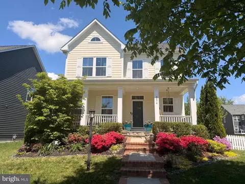 2074 River Heritage Blvd, Dumfries, VA 22026
