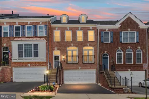 14712 Corner Post Pl, Haymarket, VA 20169