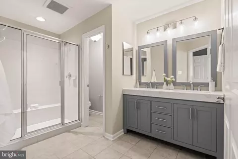 Bath - 7015 Trek Way, Gainesville, VA 20155 photo 1 of 4