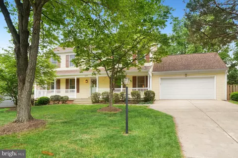 10159 Woodbury Dr, Manassas, VA 20109