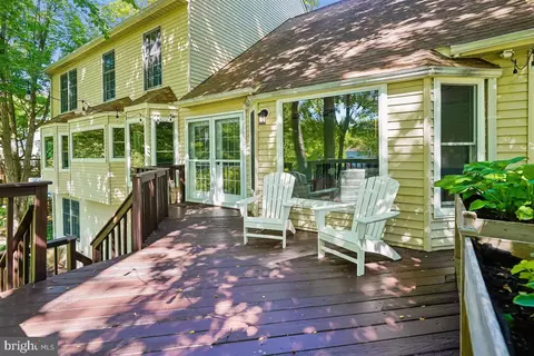15348 Edgehill Dr, Dumfries, VA 22025 photo 19