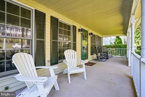 15348 Edgehill Dr, Dumfries, VA 22025 photo 5