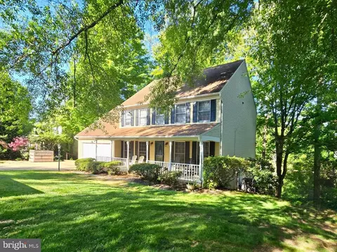 Exterior - 15348 Edgehill Dr, Dumfries, VA 22025 photo 3 of 4