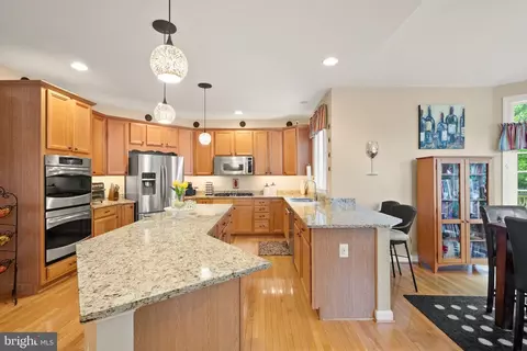 Kitchen - 5634 Lick River Ln, Gainesville, VA 20155 photo 5 of 7