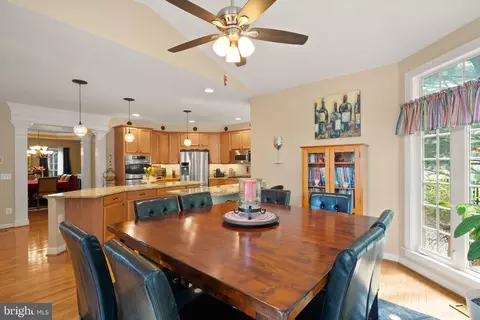 Dining - 5634 Lick River Ln, Gainesville, VA 20155 photo 4 of 4