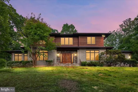7974 Pinnacle Ridge Dr, Manassas, VA 20112