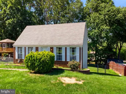 14264 Lindendale Rd, Woodbridge, VA 22193