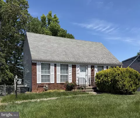 14264 Lindendale Rd, Woodbridge, VA 22193