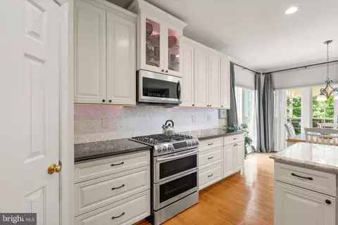 Kitchen - 14193 Clatterbuck Loop, Gainesville, VA 20155 photo 4 of 5