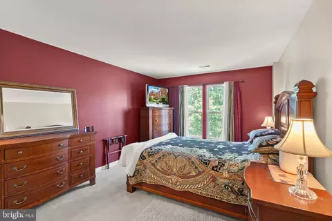 Bedroom - 14193 Clatterbuck Loop, Gainesville, VA 20155 photo 4 of 7