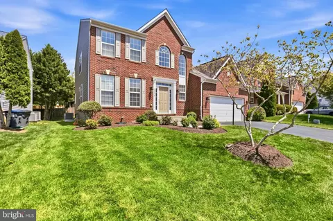 15208 Santander Dr, Gainesville, VA 20155