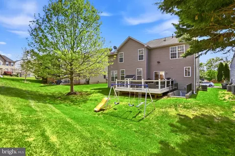 Exterior - 15208 Santander Dr, Gainesville, VA 20155 photo 3 of 3