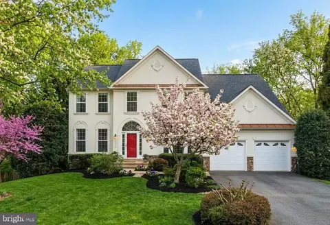 13676 Andorra Dr, Woodbridge, VA 22193