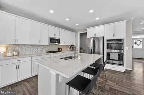 Kitchen - 12160 Aster Rd, Bristow, VA 20136 photo 7 of 8